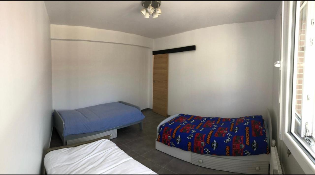 Bel Appartement Cosy Tres Calme Avec Parking Prive Templemars Exterior photo